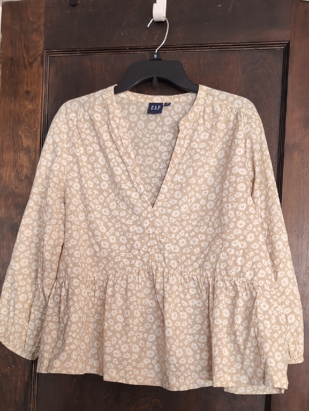 GAP Cream Floral Peplum V-Neck Blouse
